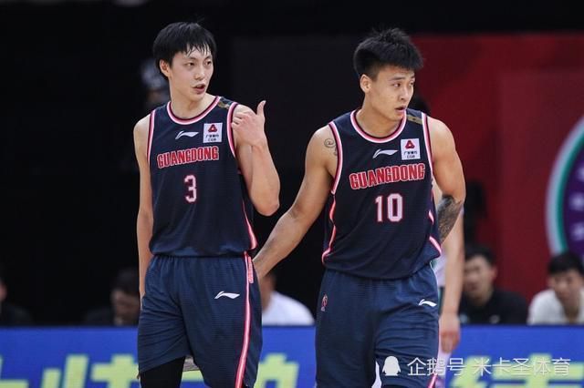 战报莫兰特复出34+8送压哨绝杀!灰熊24分神逆转鹈鹕NBA新赛季常规赛继续进行，孟菲斯灰熊队（7胜19负）翻盘终止连败。